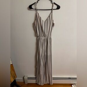 Super cute & comfy Medium Pantsuit